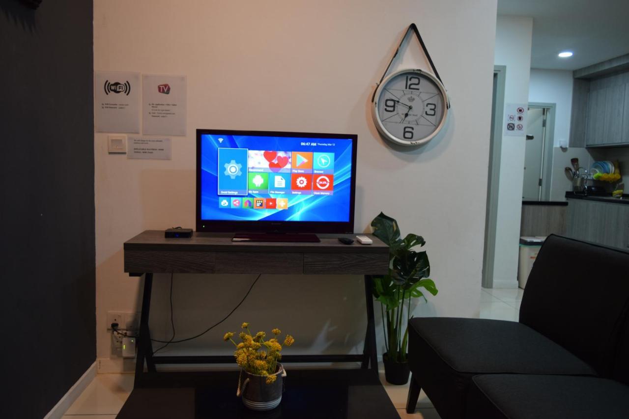 Sutera Avenue Kota Kinabalu Apartamento Exterior foto