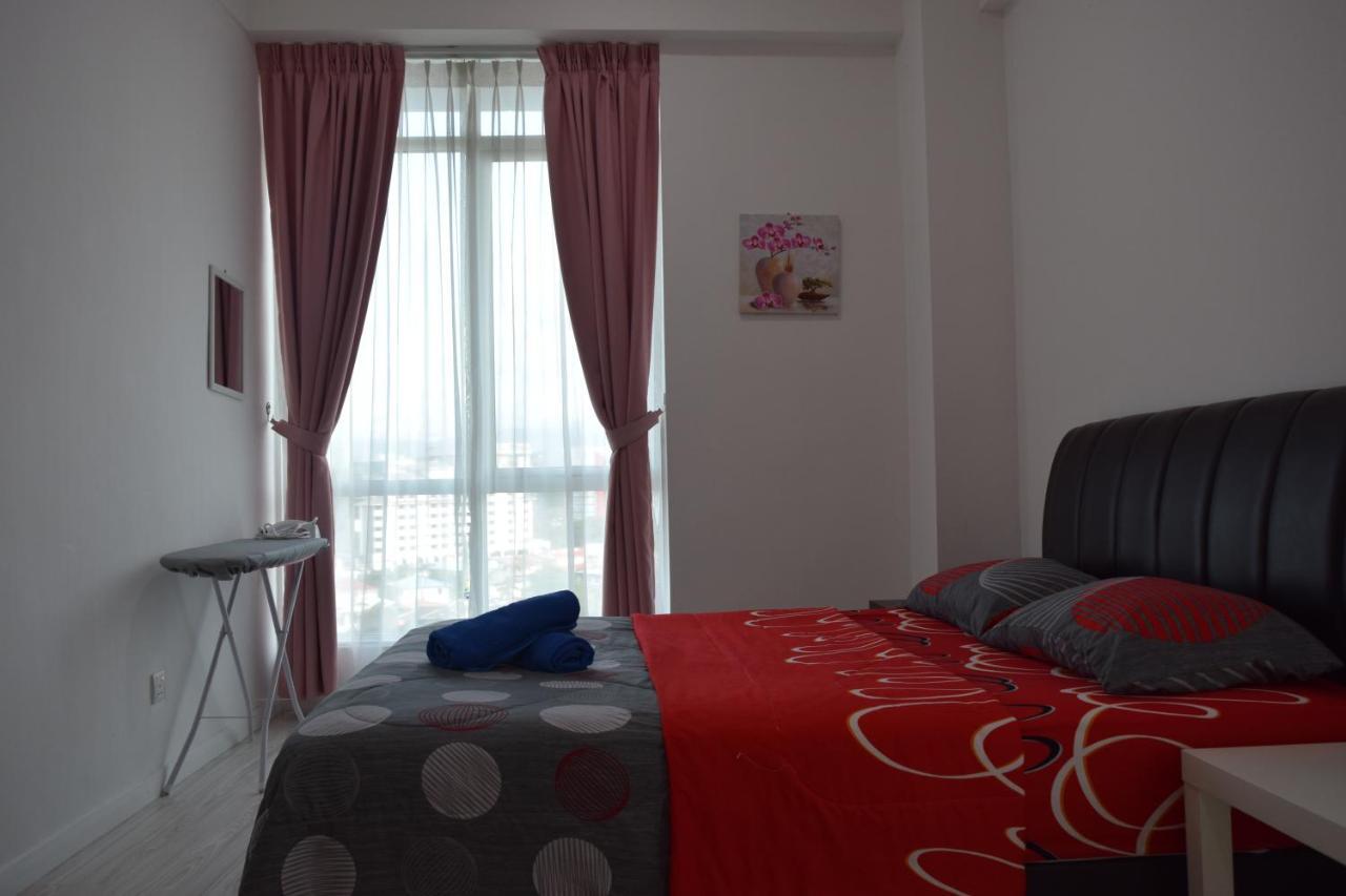 Sutera Avenue Kota Kinabalu Apartamento Exterior foto