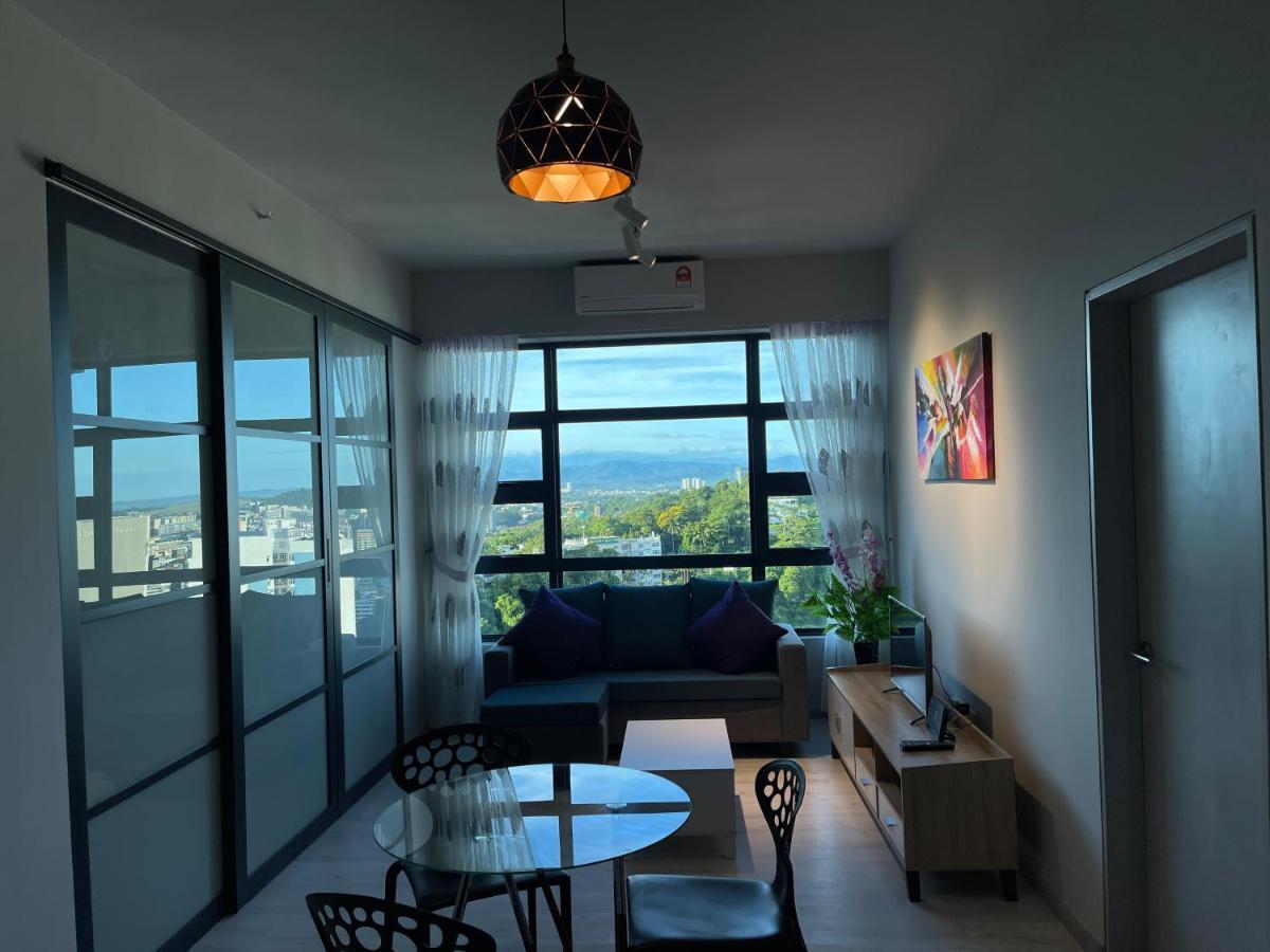 Sutera Avenue Kota Kinabalu Apartamento Exterior foto