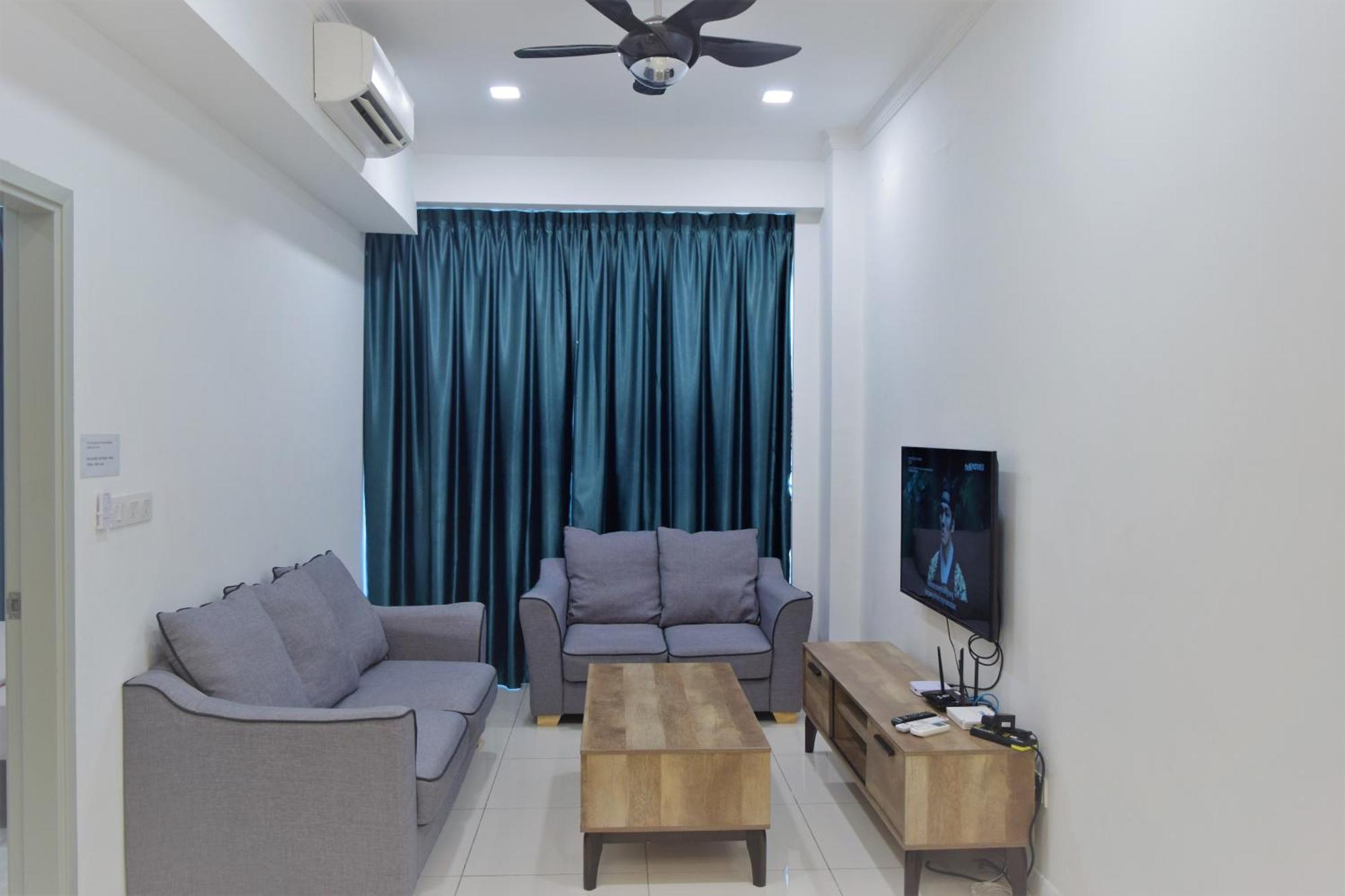 Sutera Avenue Kota Kinabalu Apartamento Exterior foto