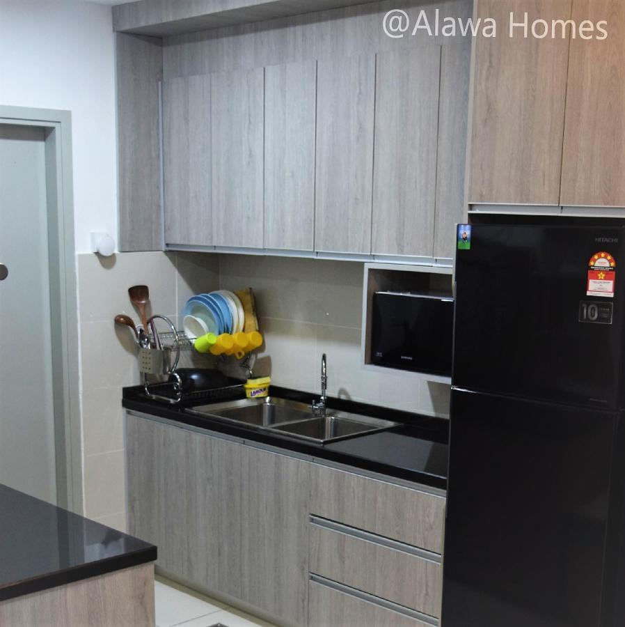 Sutera Avenue Kota Kinabalu Apartamento Exterior foto